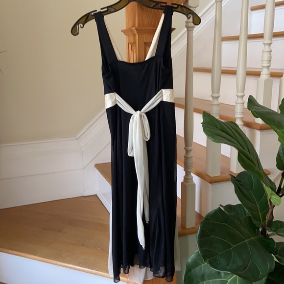 Formal black and white dress - Picture 2 of 6